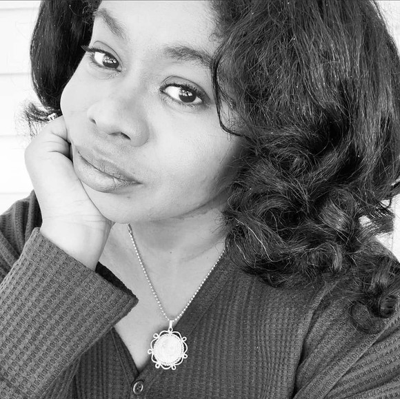 Meet your Posher, Danisha - Picture 1 of 1